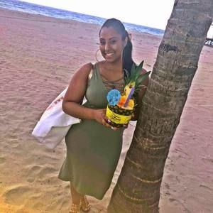 Meet your Posher, Daniela